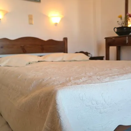 Mina's In Naxos Island Pensjonat 2*