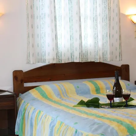 Pensjonat Mina's In Naxos Island Agios Prokopios (Naxos)