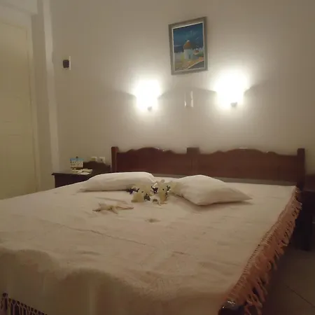 Pensjonat Mina's In Naxos Island