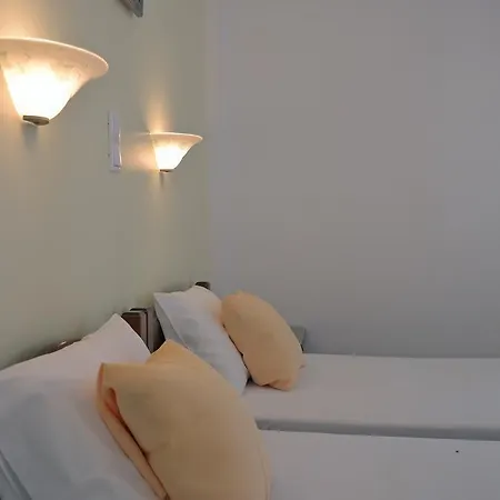 Pensjonat Mina's In Naxos Island