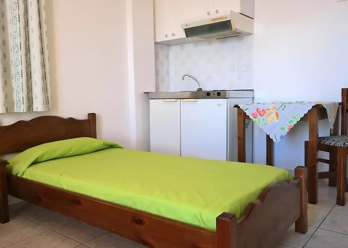 Mina's In Naxos Island 阿吉奥斯普罗科皮奥斯