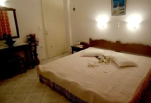 Mina's In Naxos Island 阿吉奥斯普罗科皮奥斯