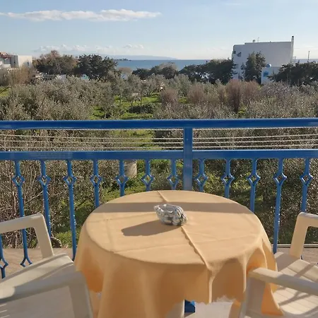 Mina's In Naxos Island Pensionat