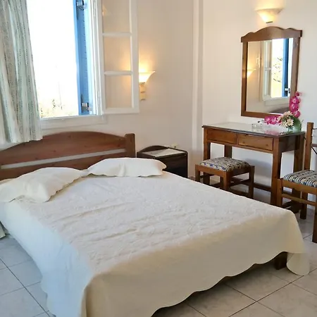 Mina's In Naxos Island Pensionat