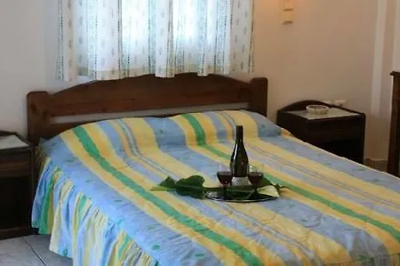 Mina's In Naxos Island Pensionat Agios Prokopios (Naxos)