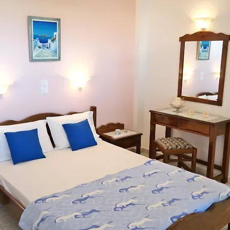 Mina's In Naxos Island Pensionat